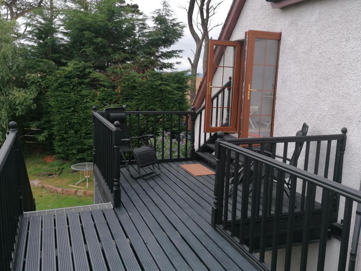 Canterra Cottage Tain Exterior photo