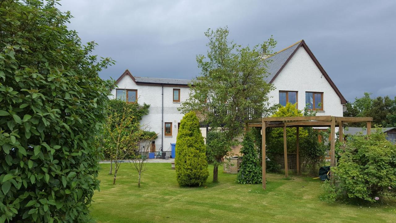 Canterra Cottage Tain Exterior photo